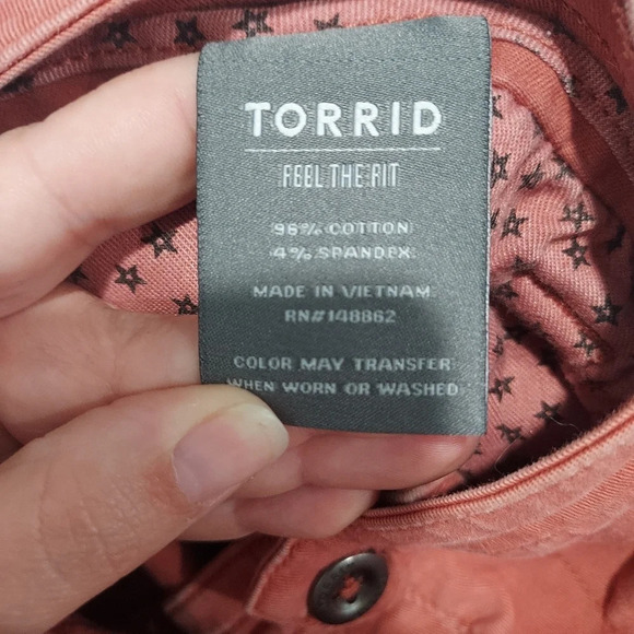 Torrid Marsala Red/Brown 3.5 Inch Military Stretch Twill Mid-Rise Short Size 24 - Picture 14 of 15